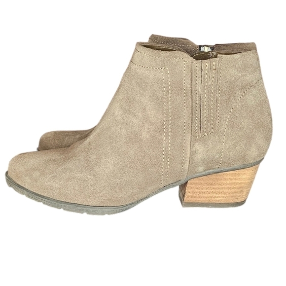 Blondo Waterproof Nubuck Leather Suede Block Heel 6.5W Bootie color mushroom - Picture 14 of 16